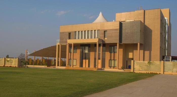 The Celestial Park, Bhopal Hotel ภายนอก รูปภาพ